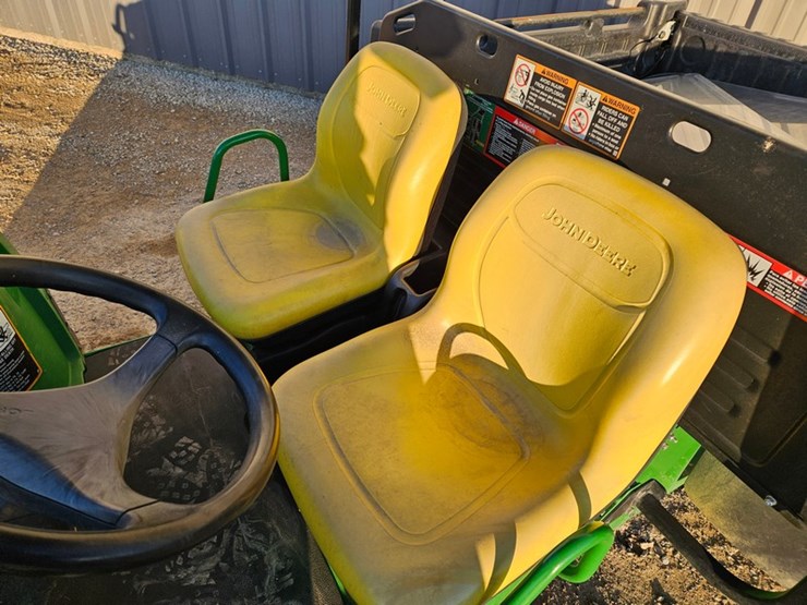john-deere-gator-image-15