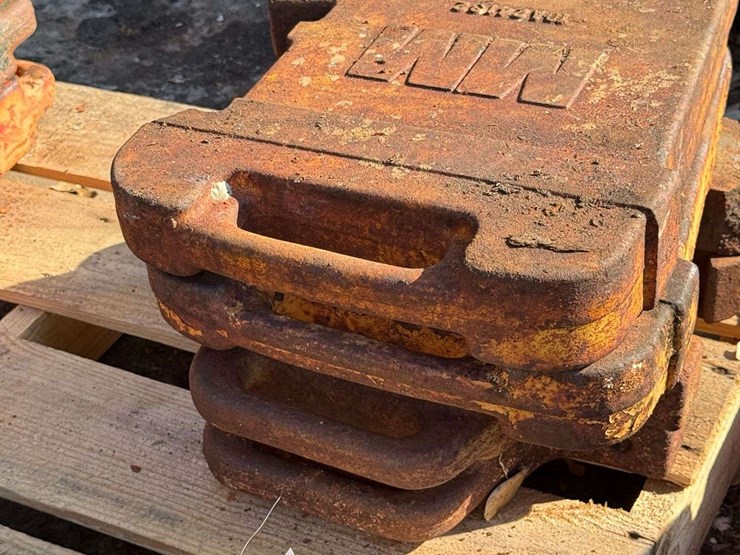 (4)-minneapolis-moline-suitcase-weights-image-3