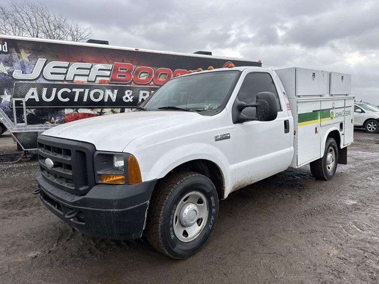 2005-ford-f350-xl-image-1