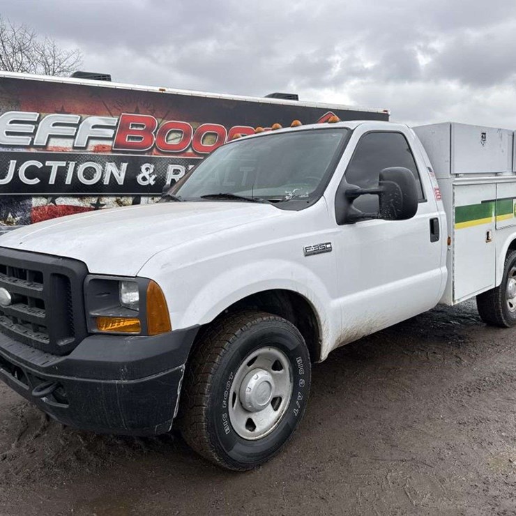 2005 FORD F350 XL