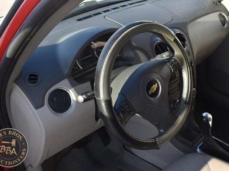 2011-chevrolet-hhr-image-14