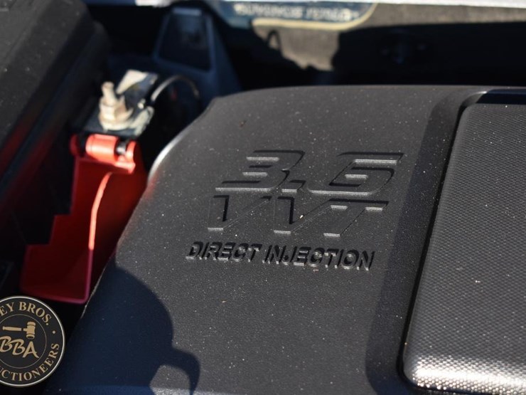 2015-buick-enclave-image-32