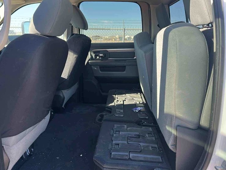 2018-dodge-2500-image-7