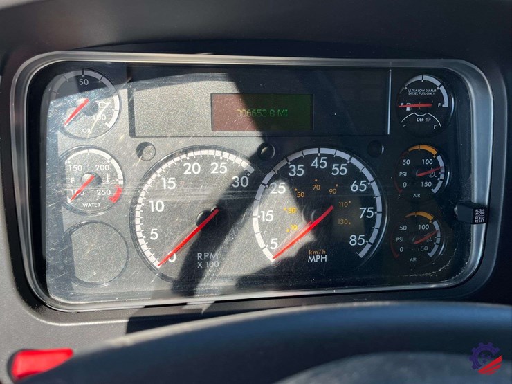 2019-freightliner-m2-s/a-box-truck-image-77