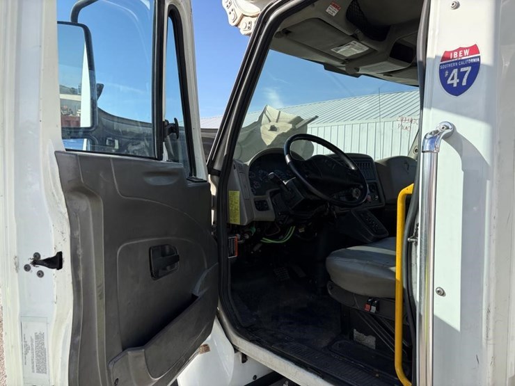 2012-international-workstar-7400-image-16