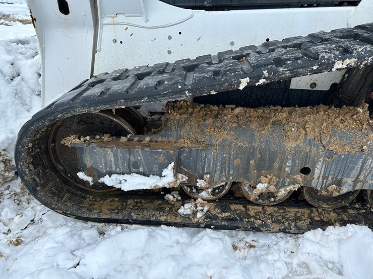 2020-bobcat-t595-image-18