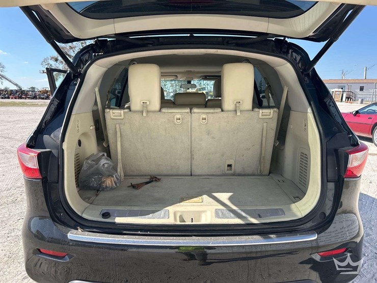 2013-infiniti-jx35-awd-suv-image-25