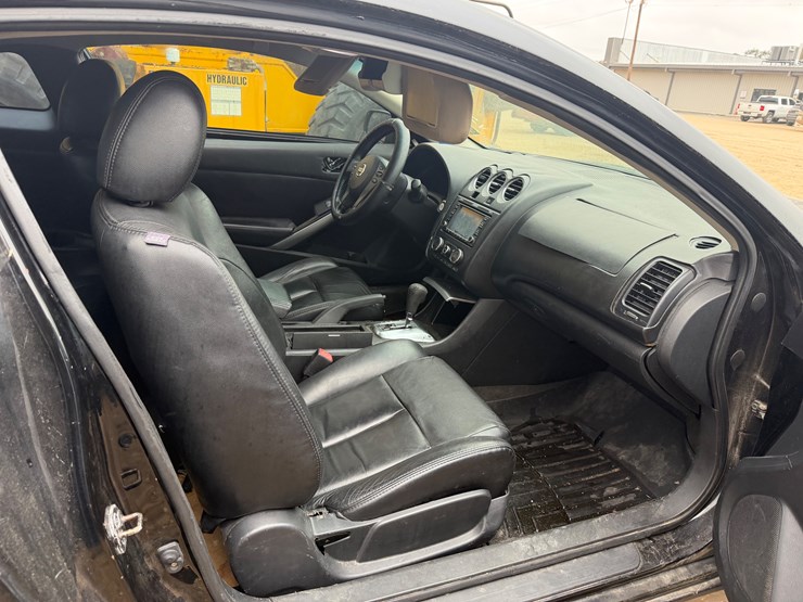 #782-•-2010-nissan-altima-image-3