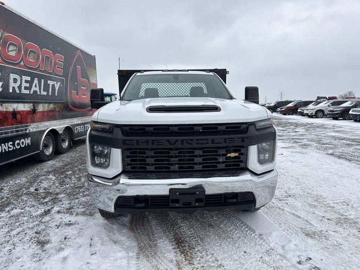 2022-chevrolet-silverado-3500-image-7