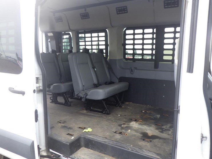 2017-ford-transit-image-7