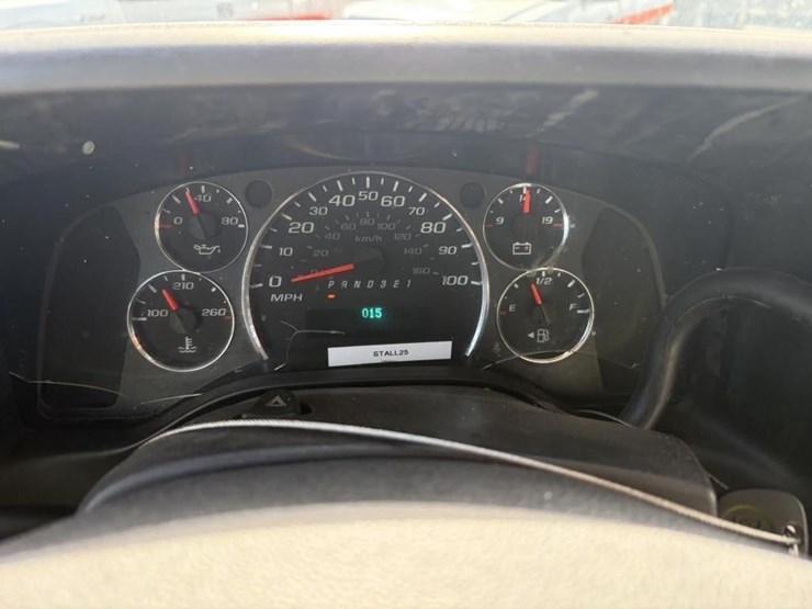 2008-utility-van-image-22