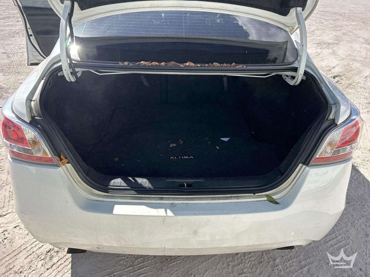 2015-nisan-altima-s-sedan-image-20