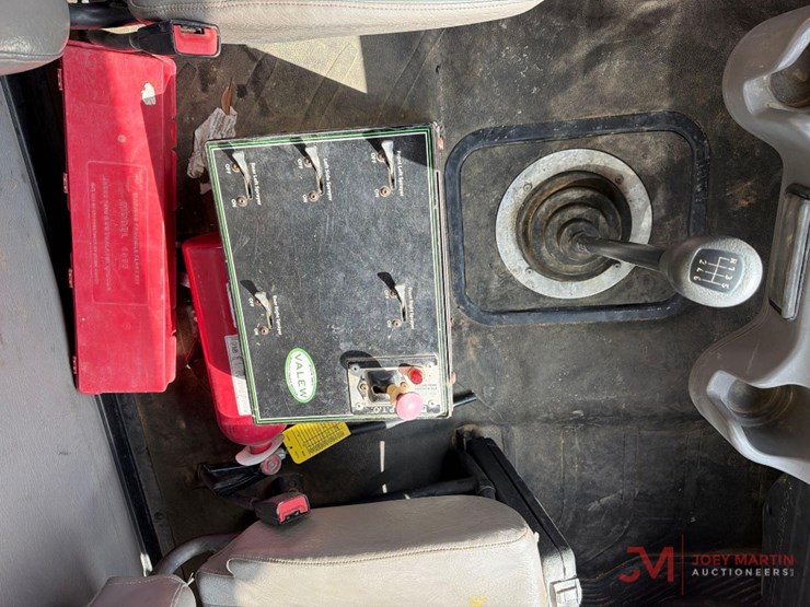 2018-freightlinerwater-truck-image-20