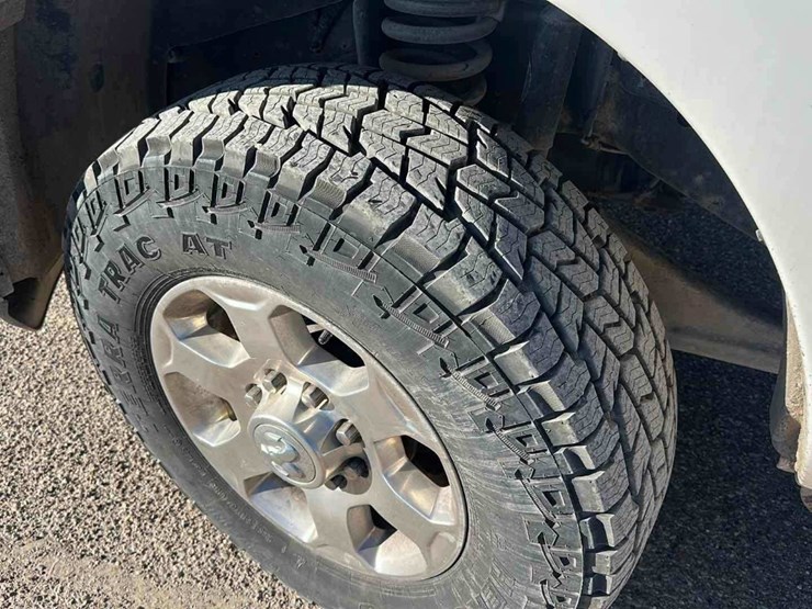 2018-dodge-2500-image-5