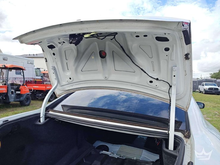 2017-dodge-charger-sedan-image-16