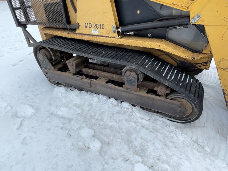 #7564-•-asv-track-loader-with-posi-track-image-21