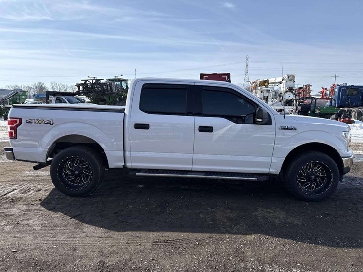 2019-ford-f150-xlt-image-6