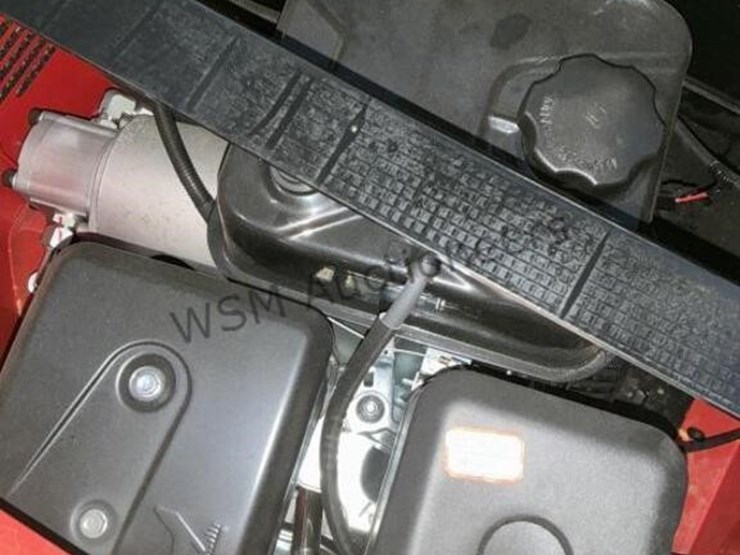 2025-miva-va13-mini-excavator-image-10