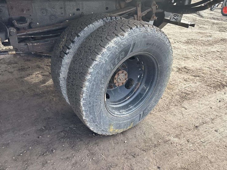 2016-ford-f350-image-9