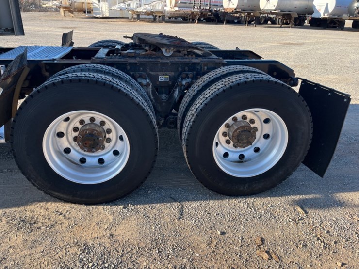 2007-kenworth-t800-image-13