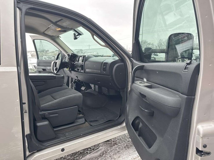 2007-chevrolet-silverado-2500hd-lt-image-16