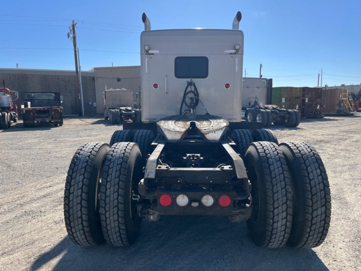 2013-kenworth-t800-image-6