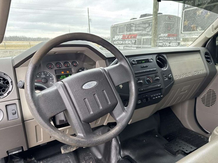 2008-ford-f250-xl-image-15