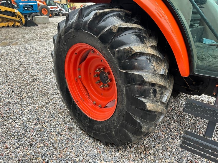 kubota-m9540-image-12