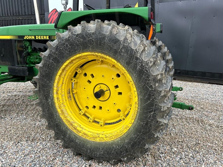 john-deere-2955-image-17