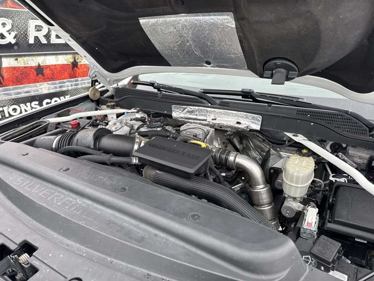 2018-chevrolet-silverado-3500hd-ltz-image-17