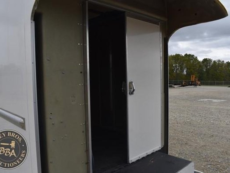 2000-box-truck-bed-38869-image-19