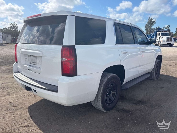 2009-chevrolet-tahoe-image-3