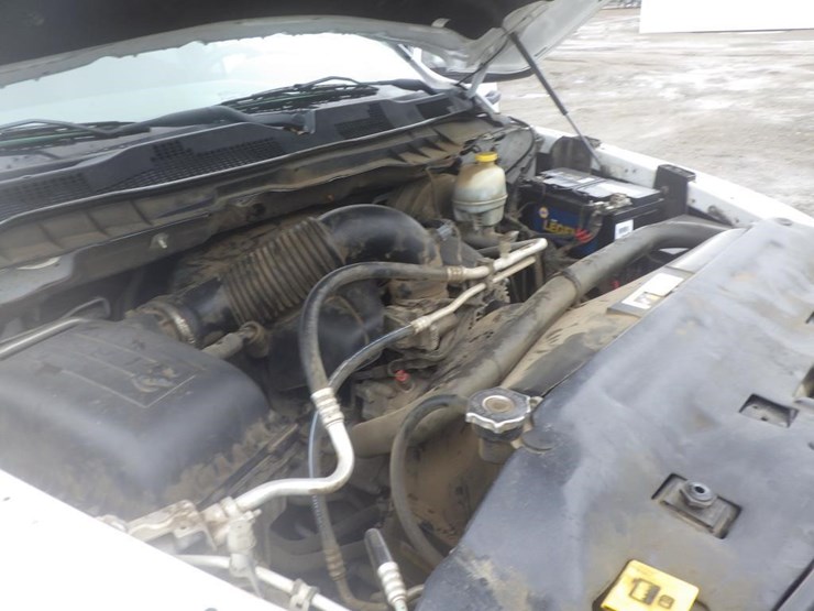 2016-dodge-1500-image-11