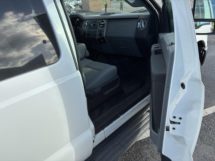 2011-ford-f250-image-9