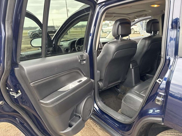 2016-jeep-compass-image-14