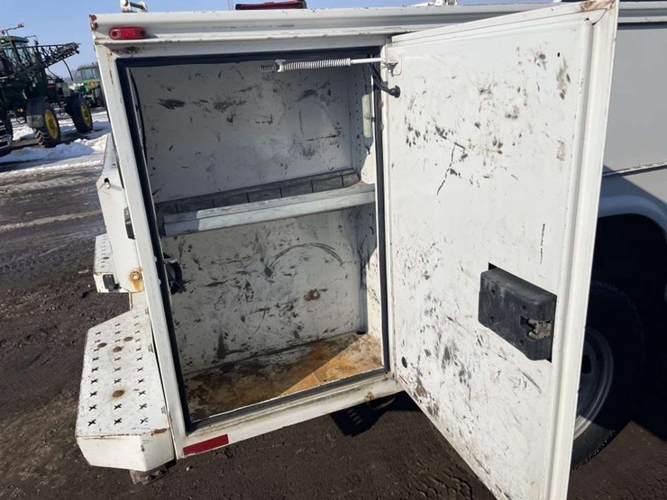 2015-ford-f350-image-21