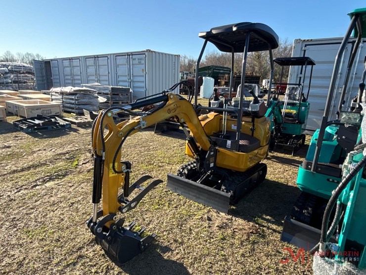 new/unused-findustry-qk18r-mini-excavator-image-4