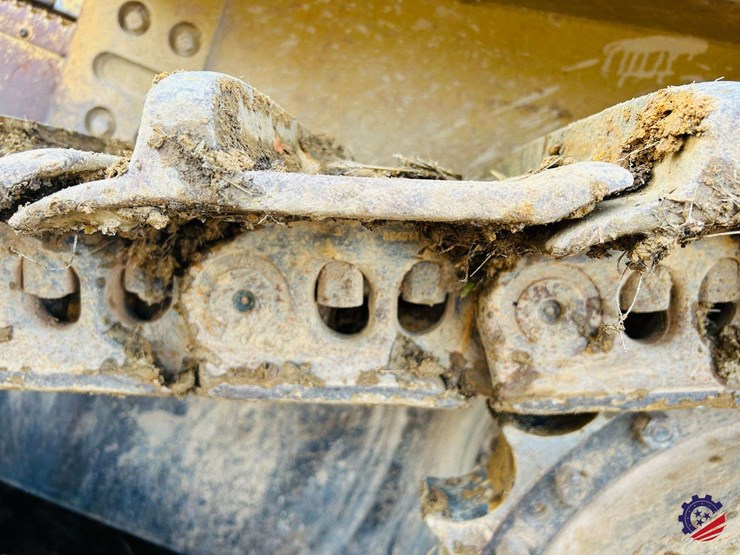 2005-caterpillar-d8t-image-21