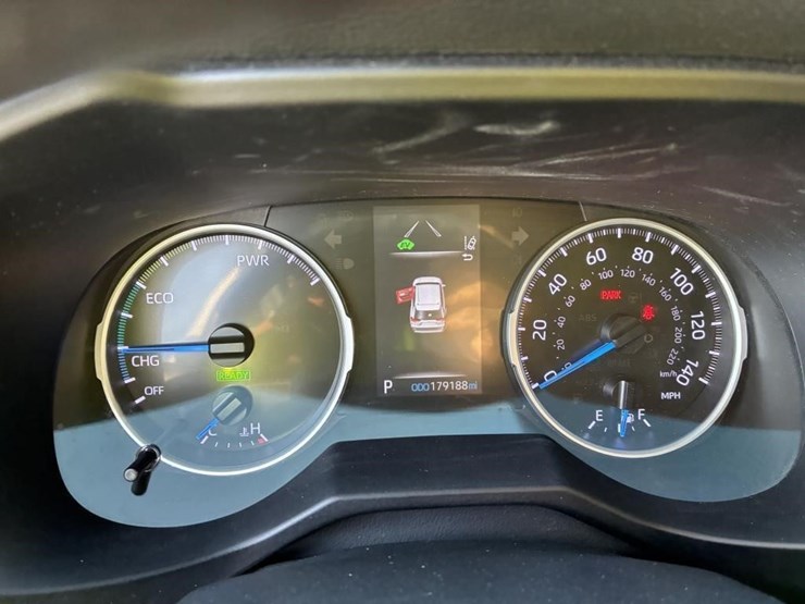 2019-toyota-rav4-image-17