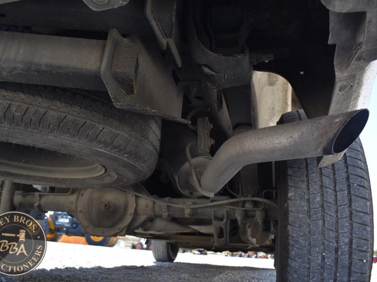 2017-chevrolet-silverado-1500-image-17