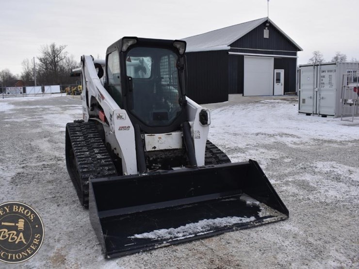 2021-bobcat-t870-image-68