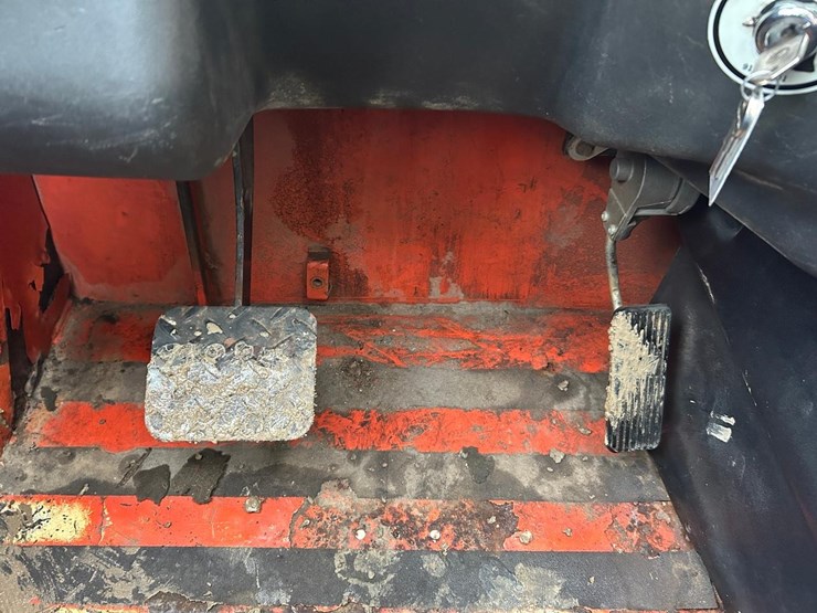 jlg-g10-55a-image-19