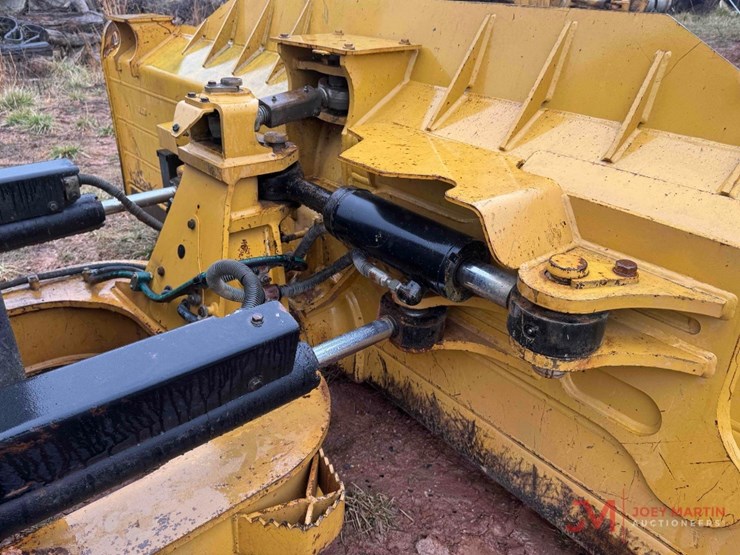 2017-caterpillar-d6k2-lgp-image-18