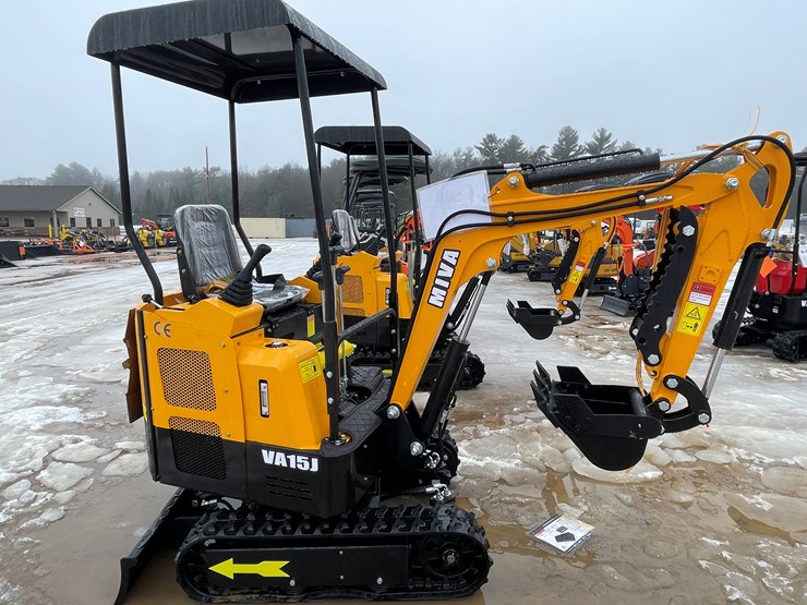 #5408-•-miva-va15-mini-excavator-image-4