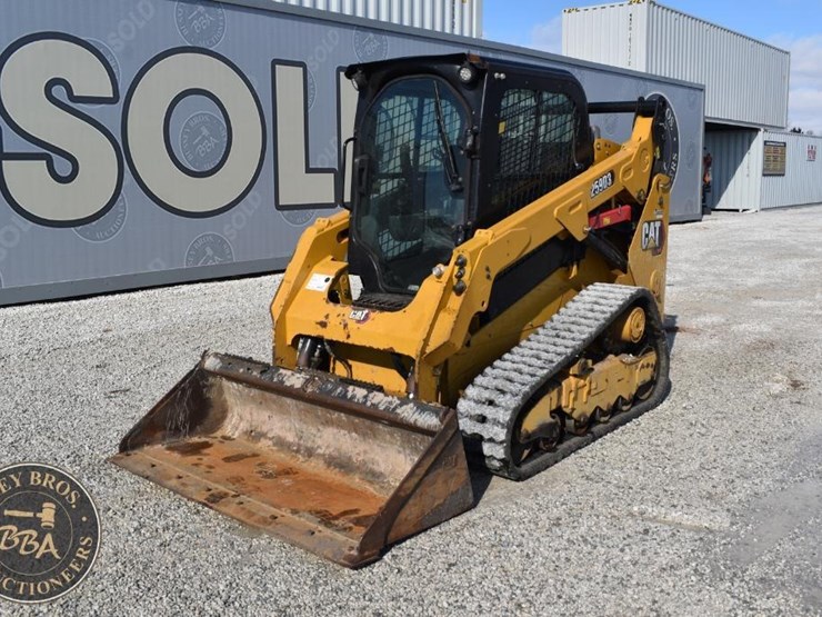 2020-caterpillar-259d3-image-1
