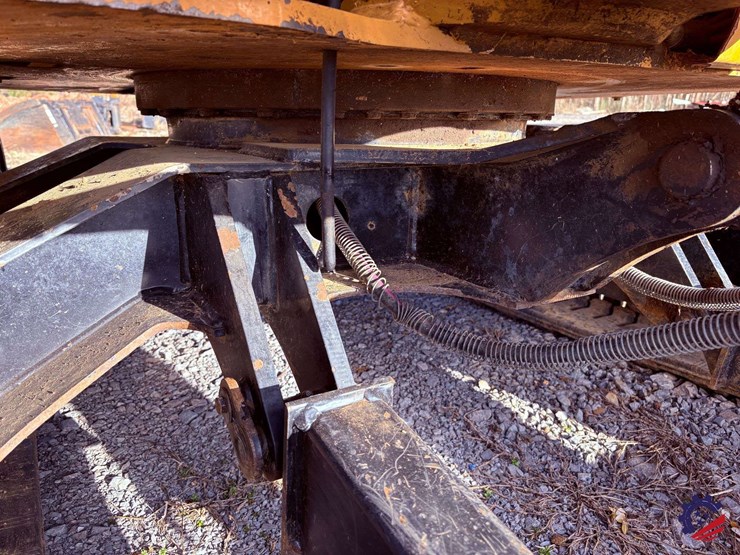 2016-cat-305e2-mini-excavator-image-41