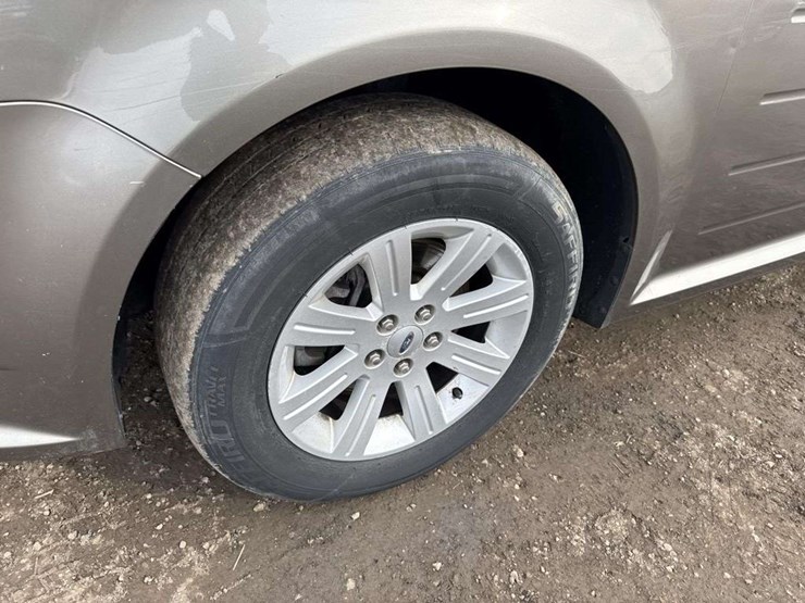 2012-ford-flex-image-8