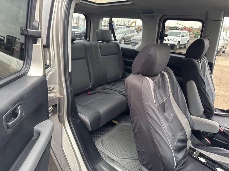 2004-honda-element-image-17