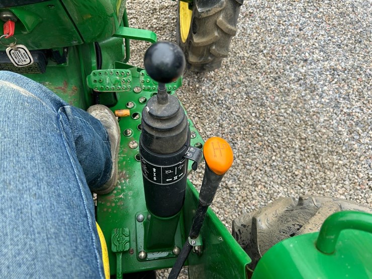 john-deere-5203-image-21