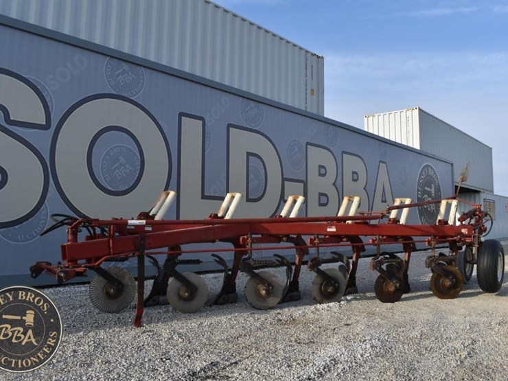 international-720-image-1